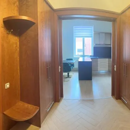 Apartament Sara's *